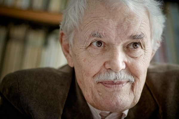 Dr. Andrásfalvy Bertalan